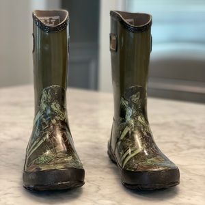 Bogs kids, boys Rain boot. Excellent condition!